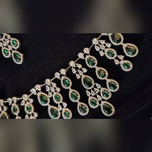 Gorgeous emerald sterling silver set